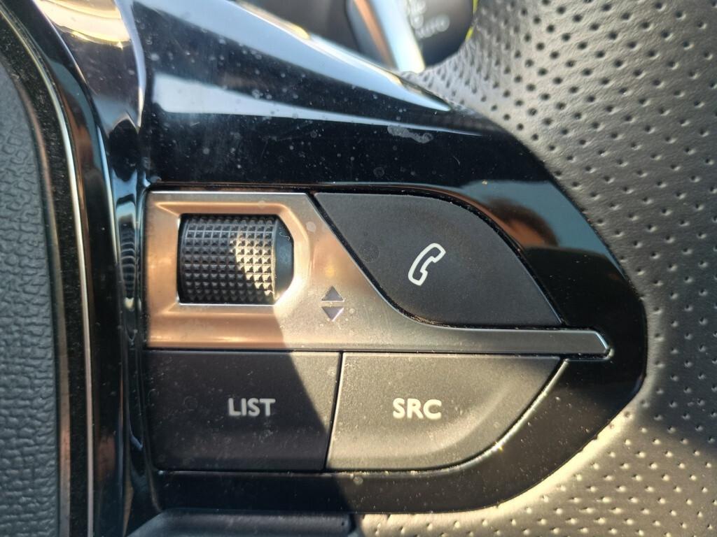 Peugeot 208 1.2 100cv EAT8 5 porte GT