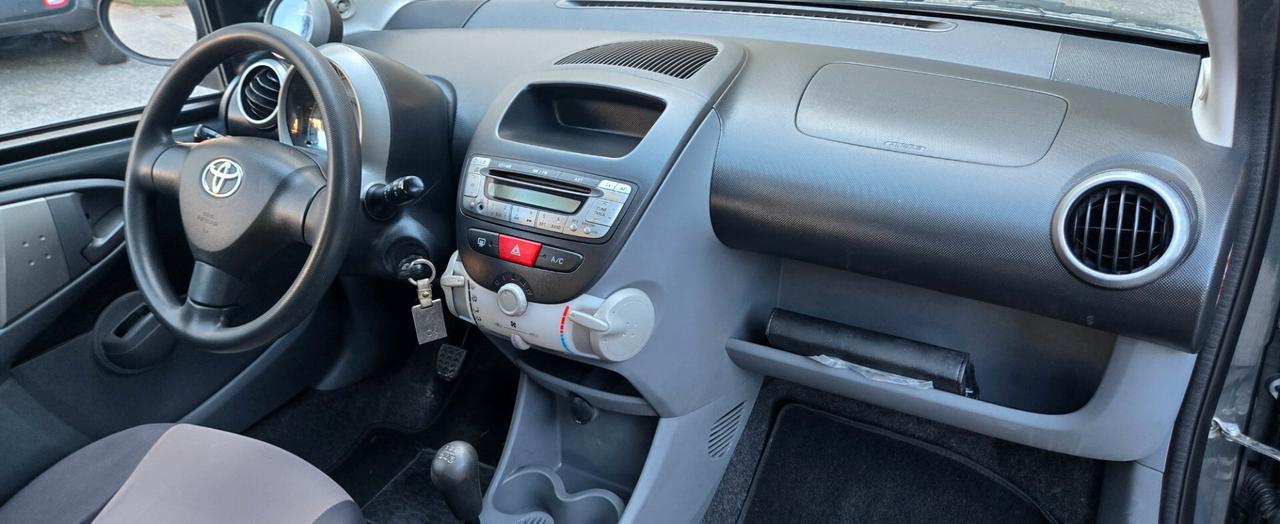 Toyota Aygo 1.0 12V VVT-i 3 porte Sol