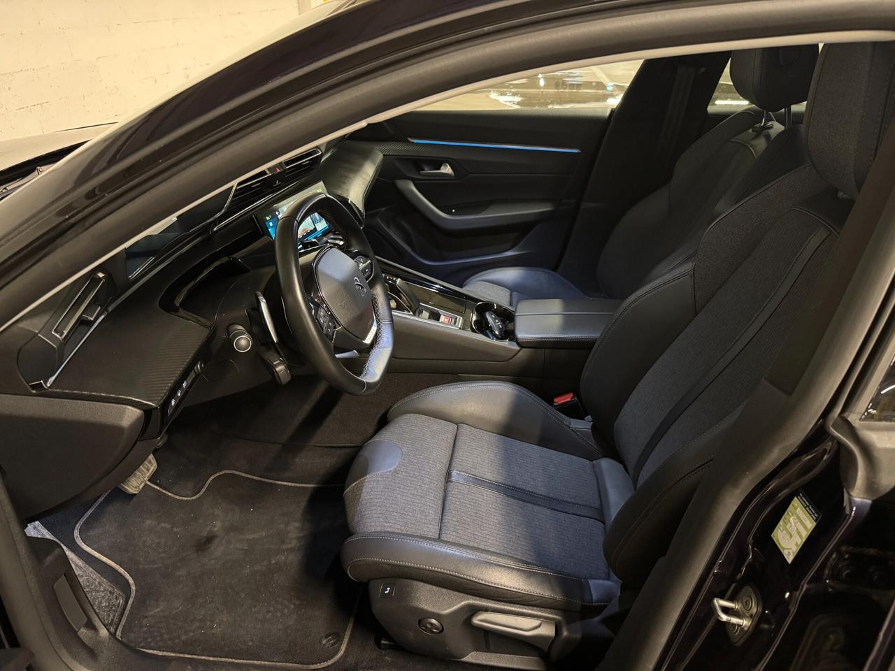 Peugeot 508 Plug-in Hybrid 225 e-EAT8 SW Allure Pack