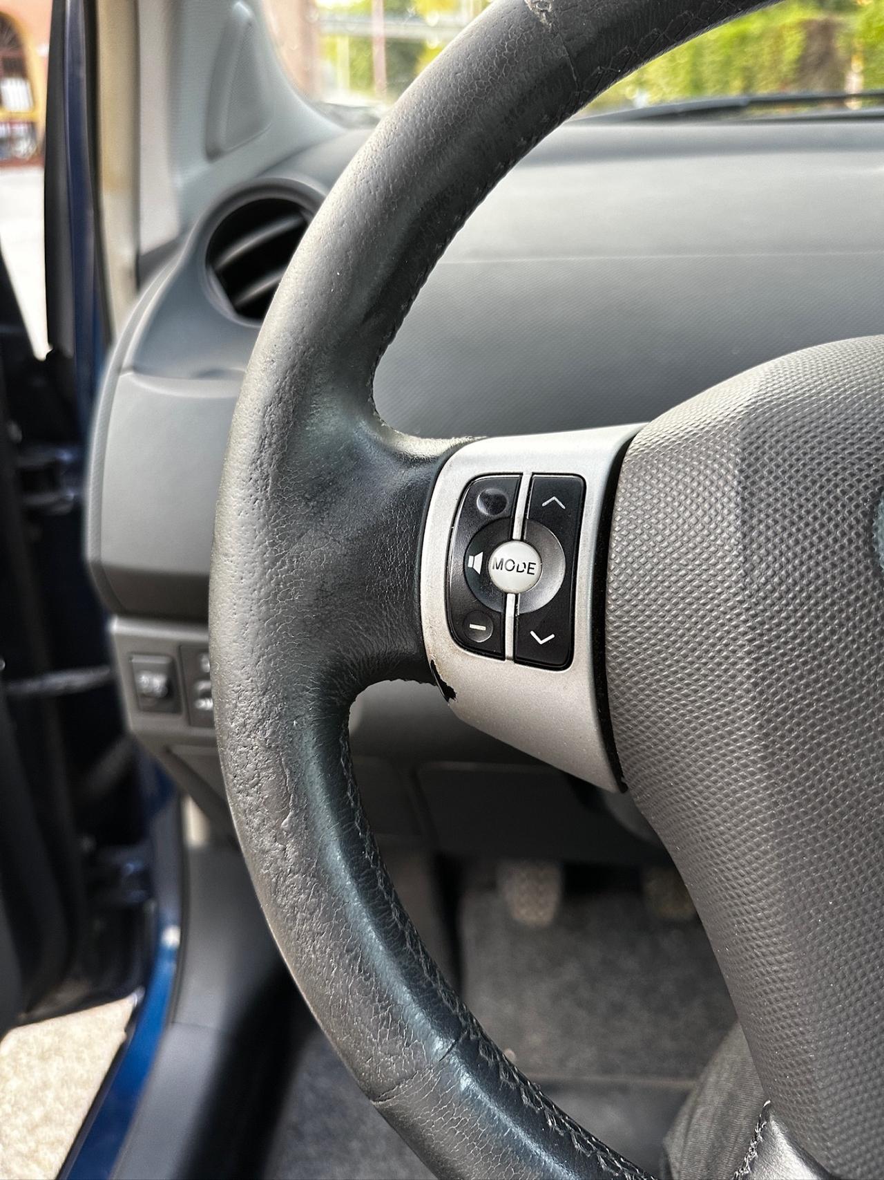Toyota Yaris 1.4 D-4D 5 porte Sol