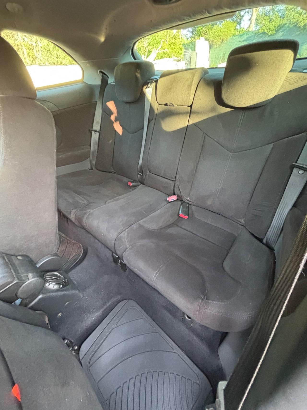 Alfa Romeo GT 1.9 JTDM 16V Progression Black Line