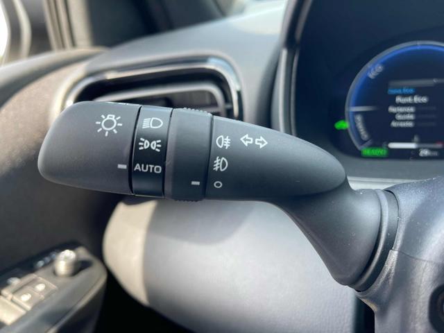 TOYOTA Yaris 1.5 130 Hybrid 5 porte Lounge - NUOVA