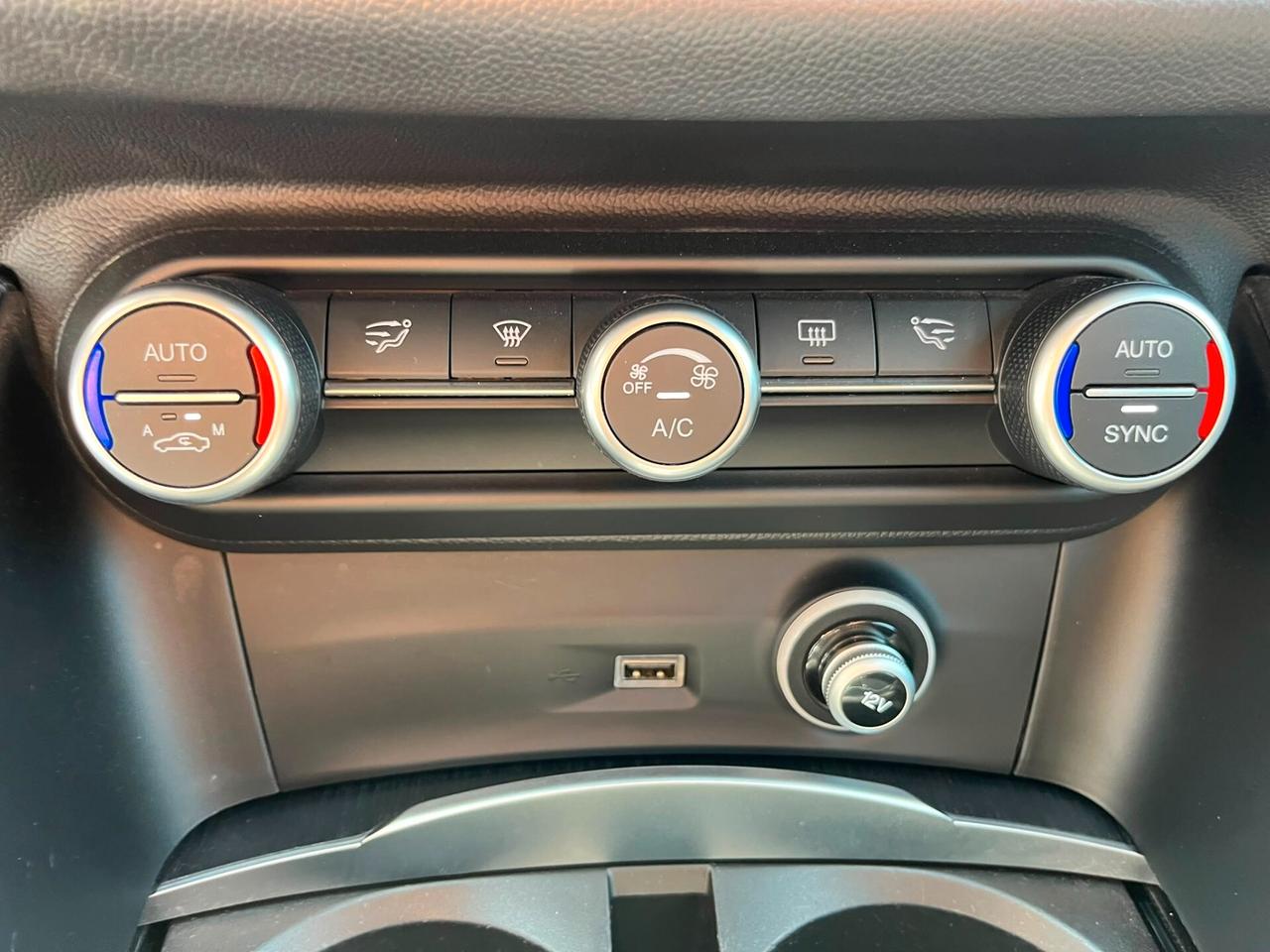 Alfa Romeo Stelvio 2.2 Turbodiesel 190 CV AT8 Q4 Business
