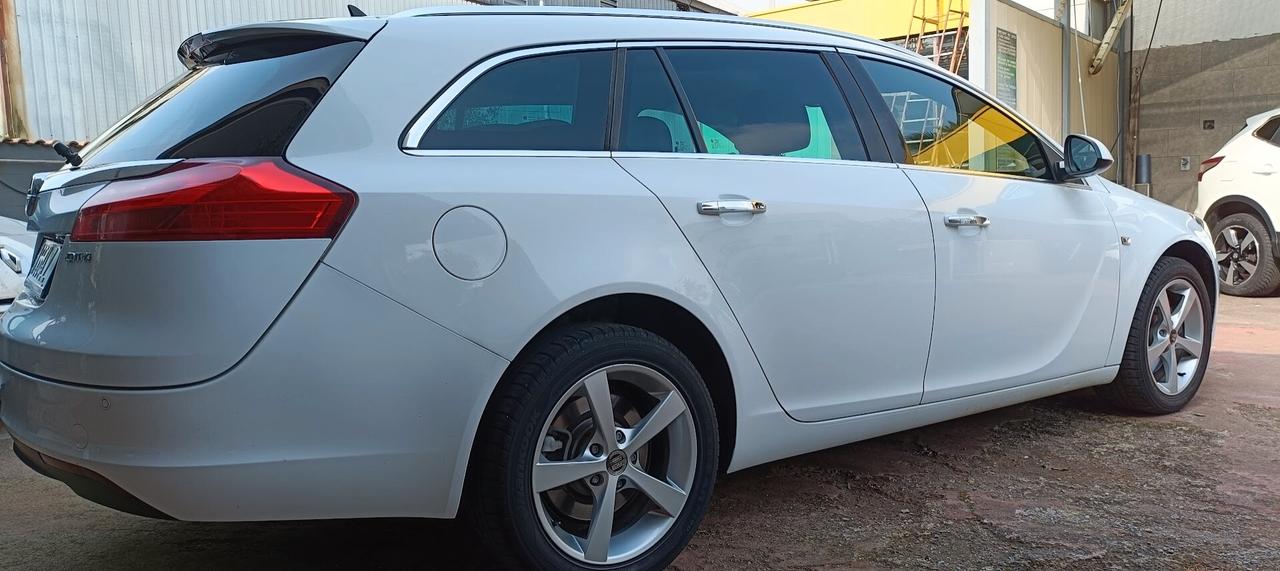 Insignia 2.0 CDTI 4X4 AWD Sports Tourer Cosmo SOLO 150MILA KM!!!!