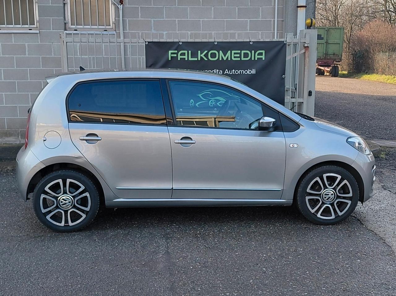 Volkswagen up! 1.0 High 75cv (Neopatentati) garanzia MEC 12 mesi