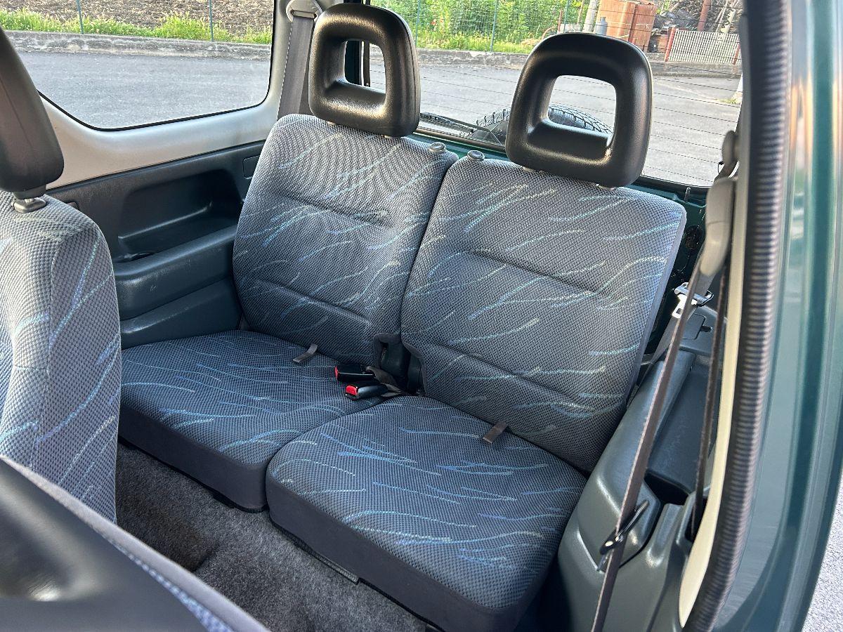 SUZUKI - Jimny - 1.3i 16V 4WD JLX