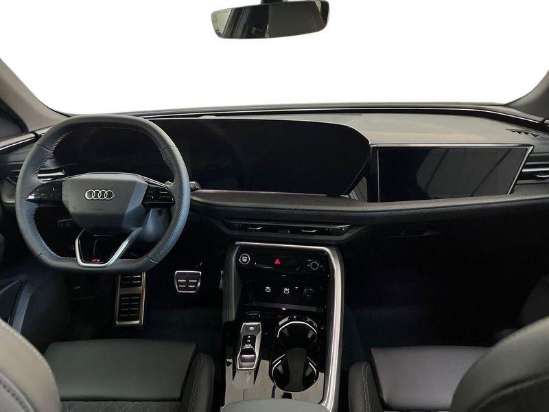 Audi Q5 II 2025 Sportback Sportback 2.0 tdi mhev+ S line edition quattro 204cv s-tr