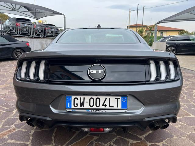 FORD Mustang Fastback 5.0 V8 aut. GT