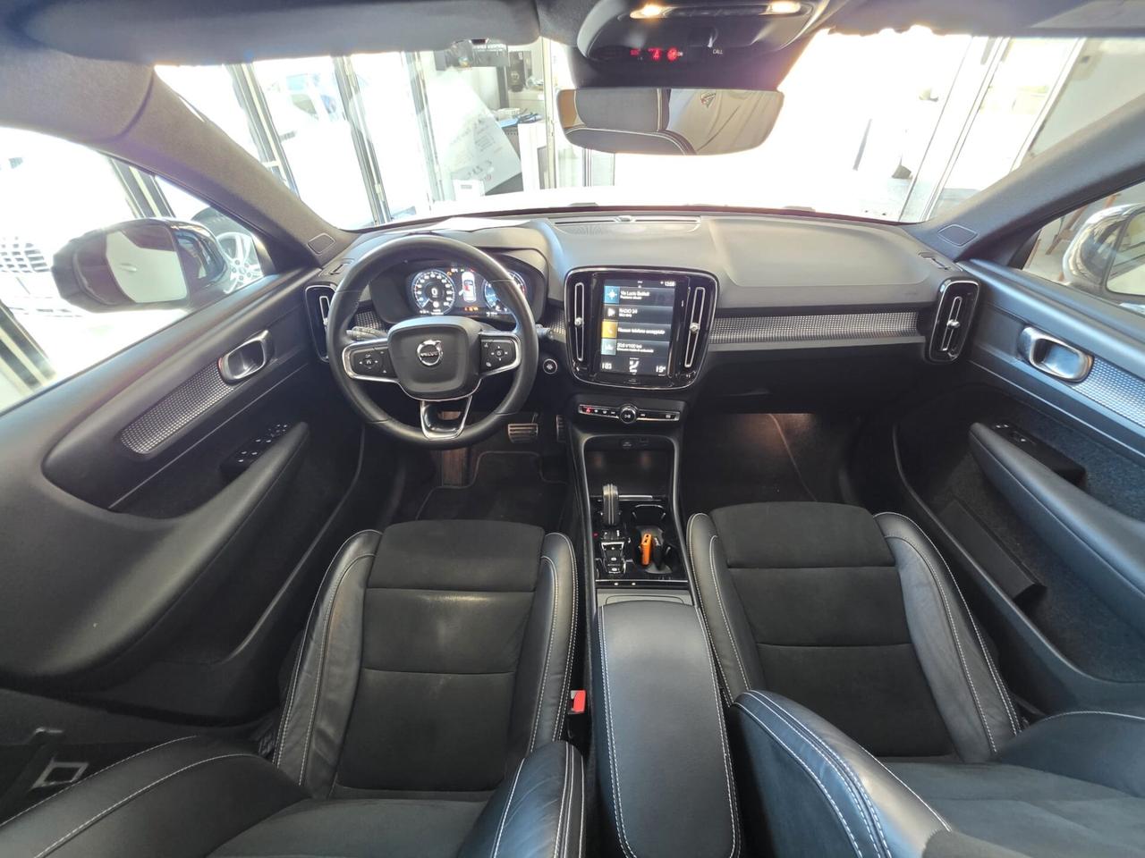 Volvo XC40 T3 Geartronic R-design