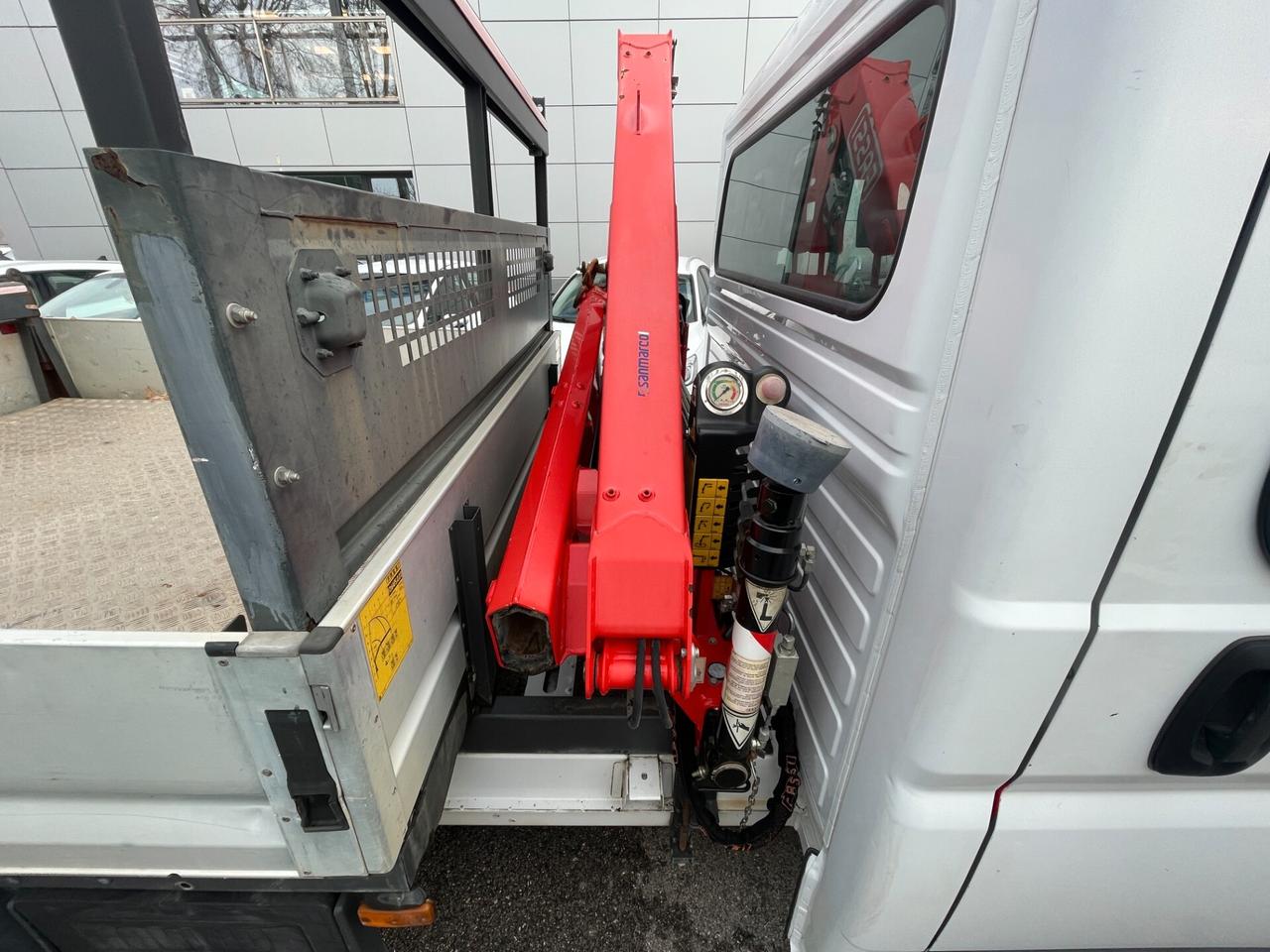 Fiat Ducato 295 2.3 mjt 6 posti CON GRU