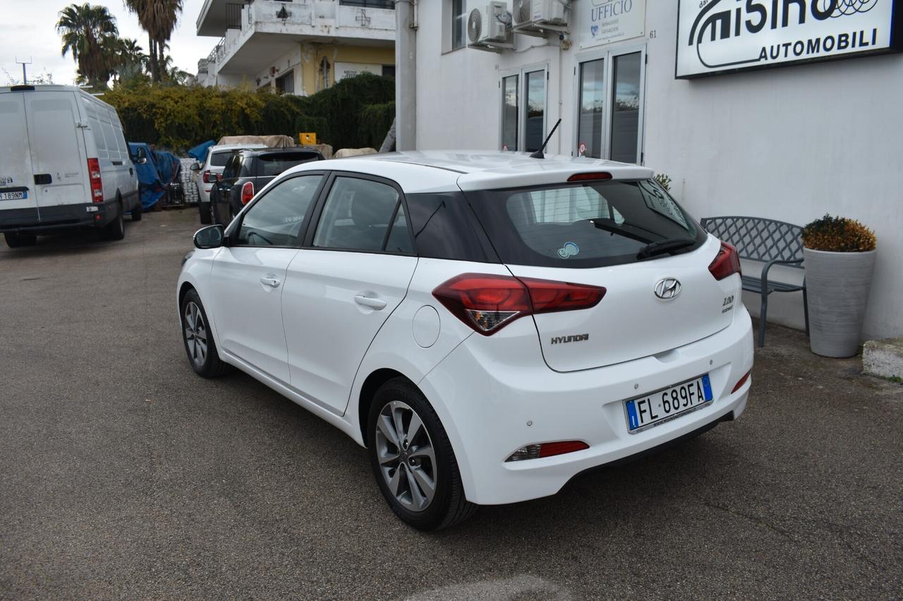 Hyundai i20 1.2 5 porte Econext Blackline