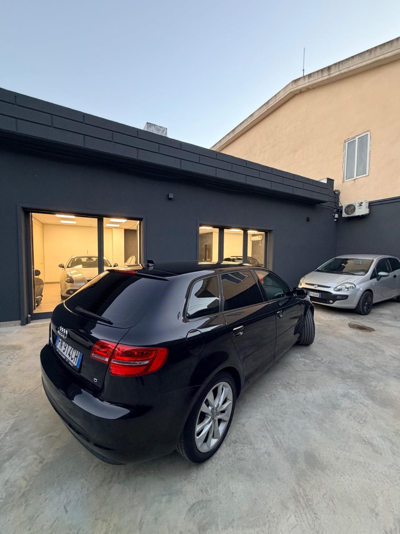 Audi A3 1.6 TDI 105 CV CR Ambition