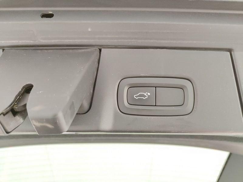 Volvo V90 D3 Momentum