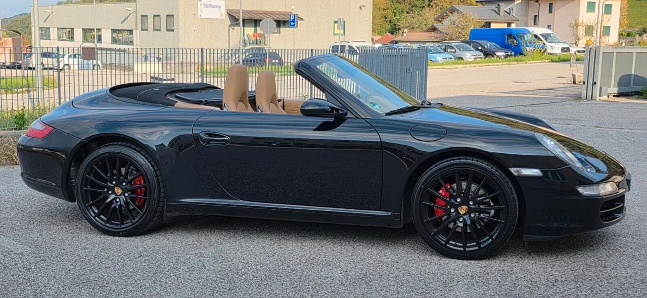 Porsche 911 Carrera Cabriolet