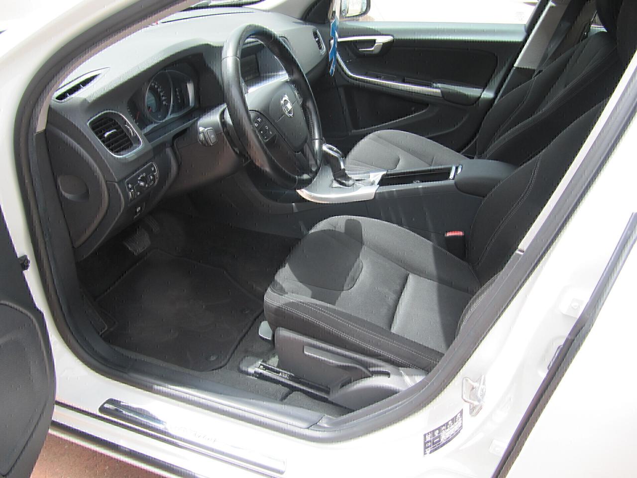 Volvo V60 D2 1.6 Kinetic