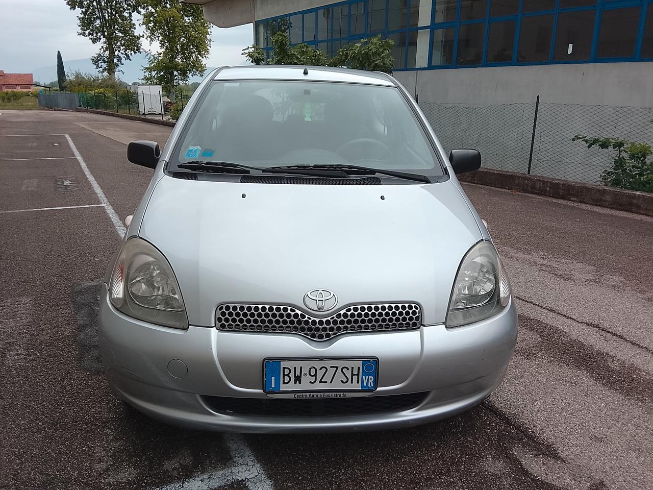 Toyota Yaris 1.0i 16V cat 3 porte