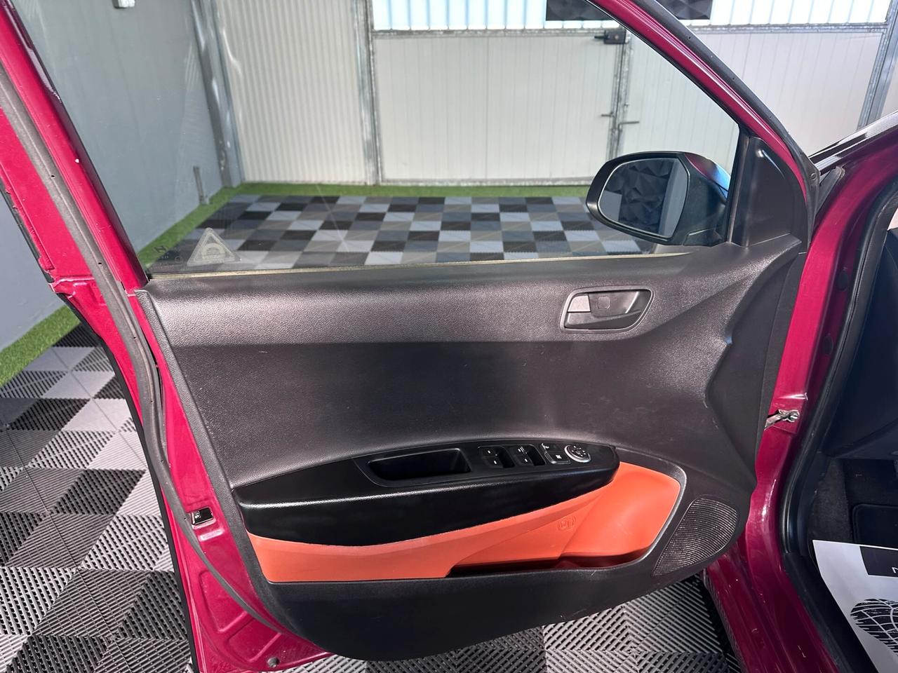 Hyundai i10 1.0 MPI Login