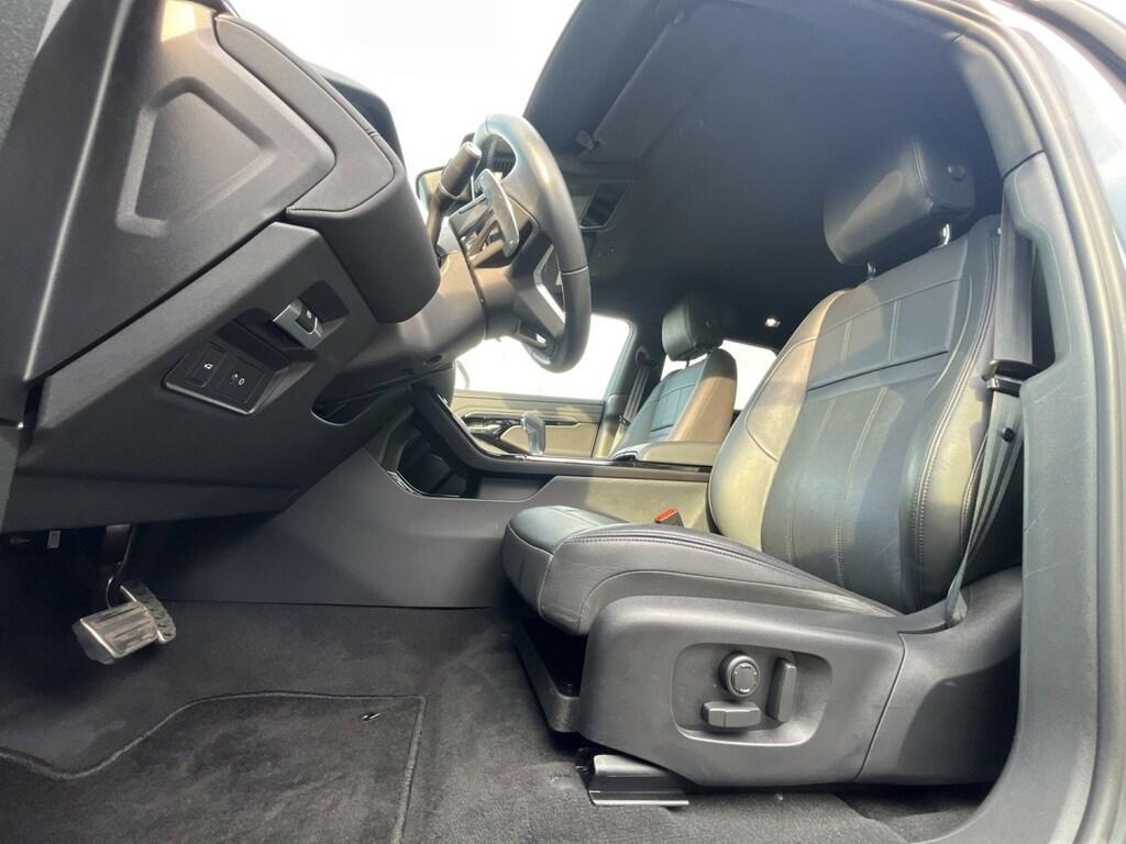 Land Rover Range Rover Evoque 2.0 D I4 MHEV R-Dynamic HSE AWD Auto