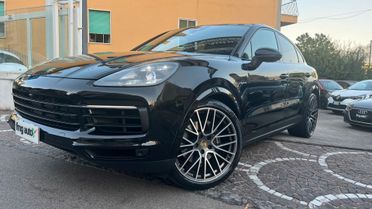 Porsche Cayenne Coupé 3.0 V6 E-Hybrid Tetto Nav/Sospens/22"/Scarichi Sport