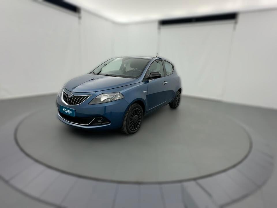 Lancia Ypsilon NOLEGGIO LUNGO TERMINE