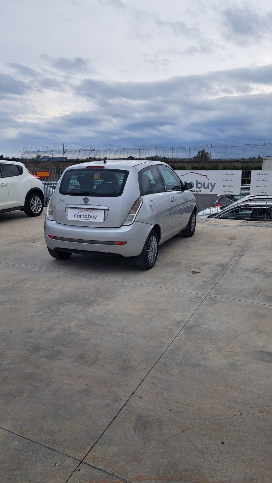 Lancia Ypsilon 1.2 Argento