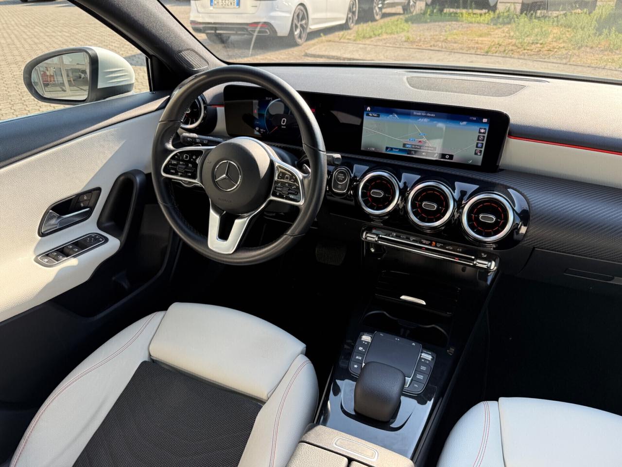 Mercedes-benz A 180 d |PELLE|CERCHI IN LEGA|LED