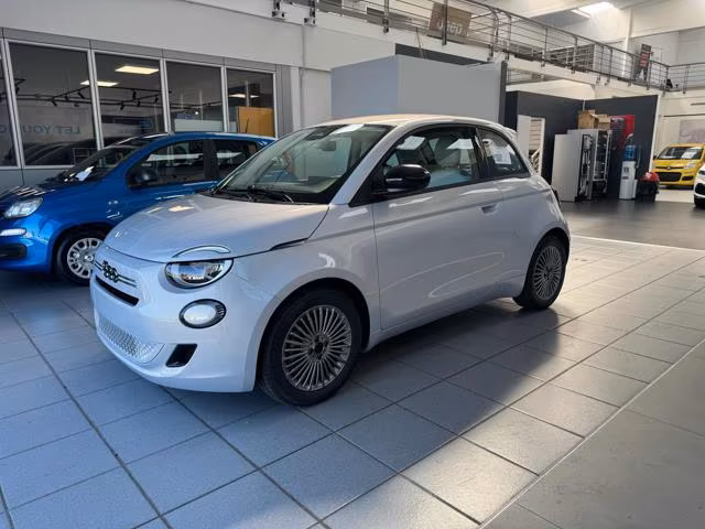 FIAT 500 Berlina Hybrid Icon