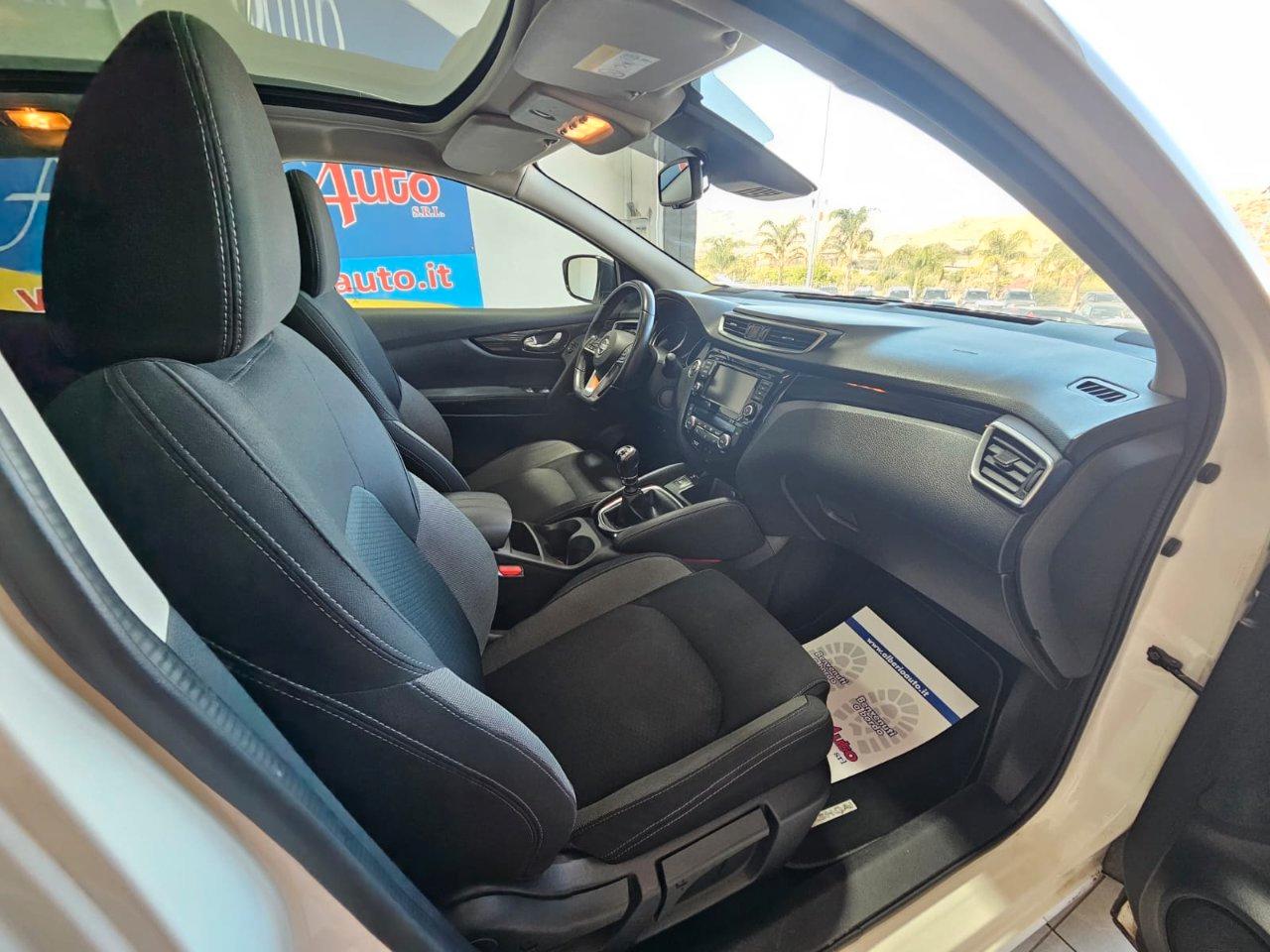 Nissan Qashqai 1.5 dci N-Connecta 115cv