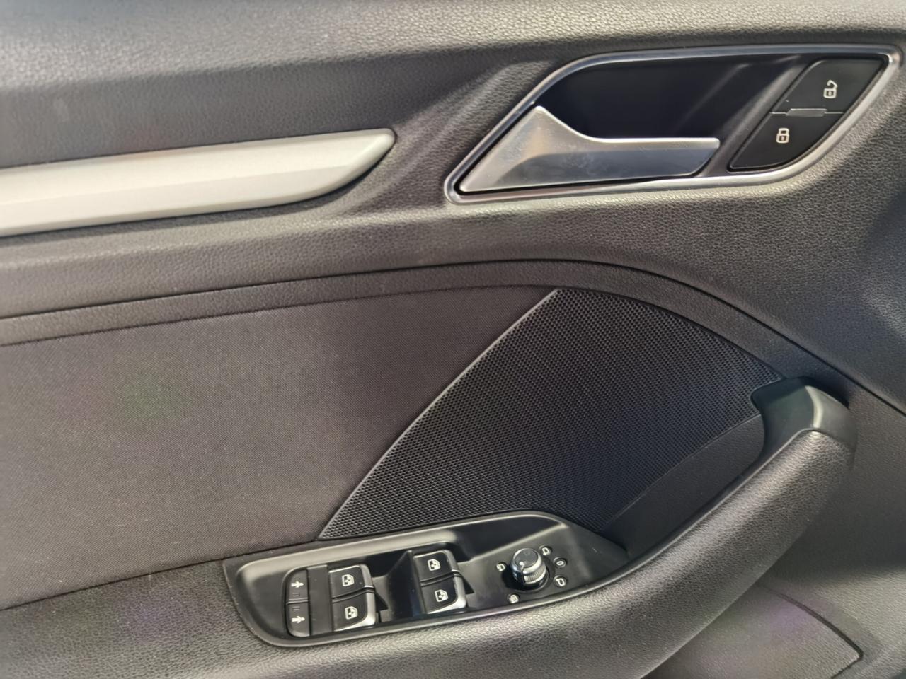 Audi A3 SPB 1.6 TDI 116 CV S tronic Business