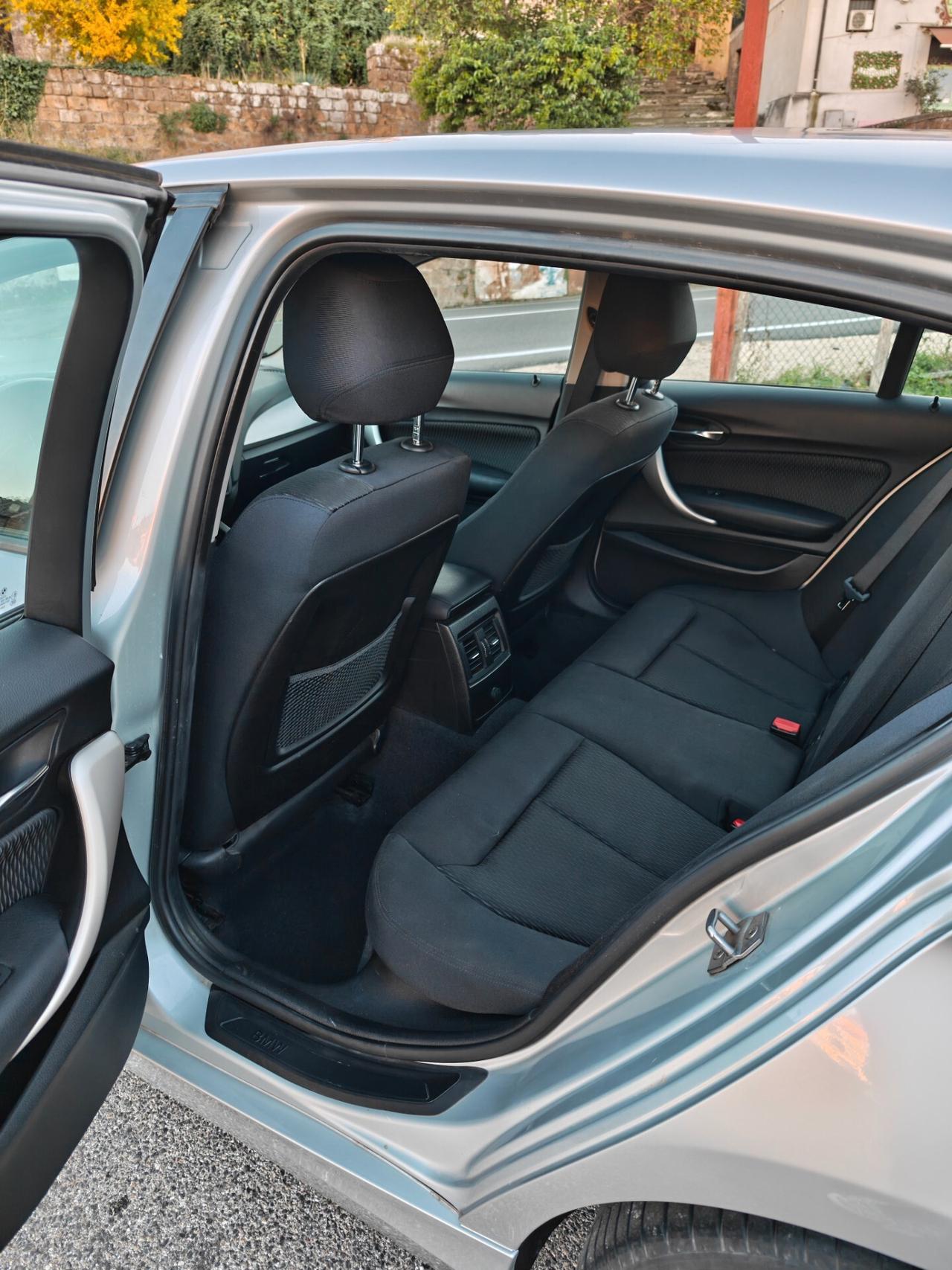 Bmw 116d 5p. Efficient Dynamics