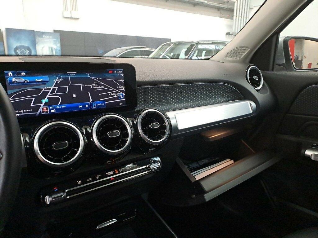 Mercedes GLB 180 D Progressive Advanced 8G-DCT