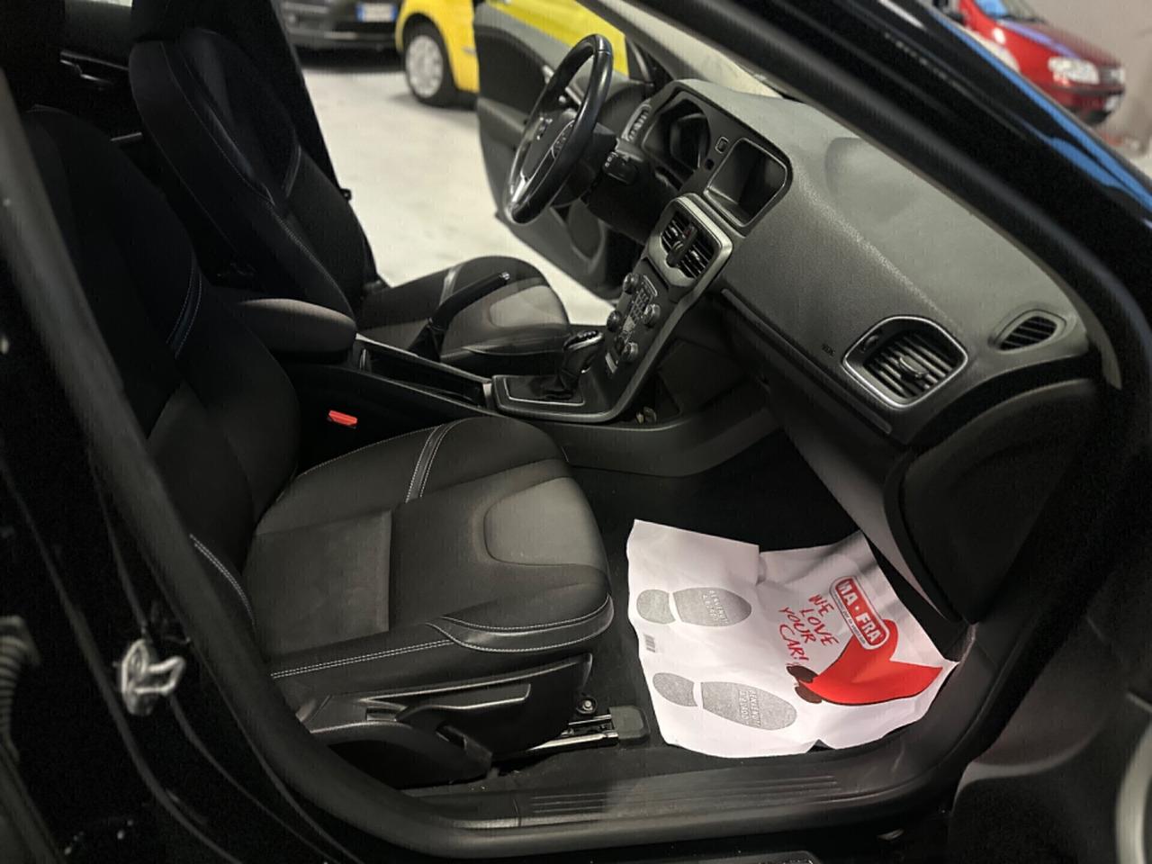 Volvo V40 D2 Geartronic R-design