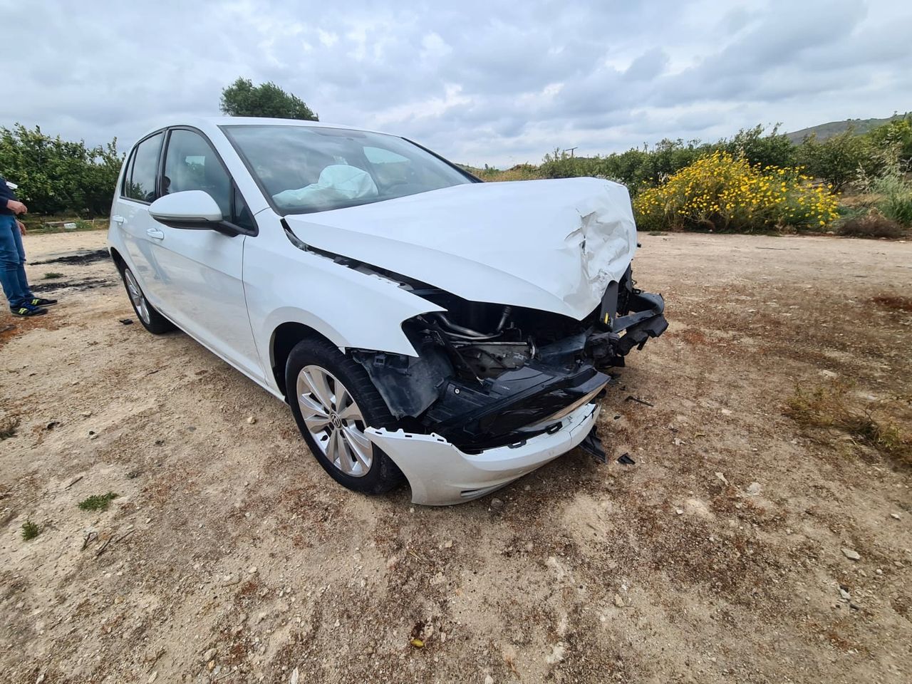 VOLKSWAGEN GOLF AUTO INCIDENTATA