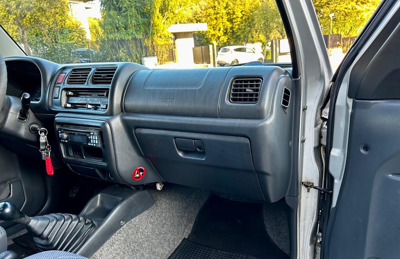 Suzuki Jimny 1.3i 16V cat 4WD JLX Special