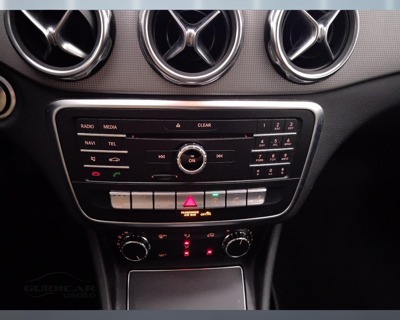 Mercedes-Benz GLA-X156 2017 - GLA 200 Sport auto