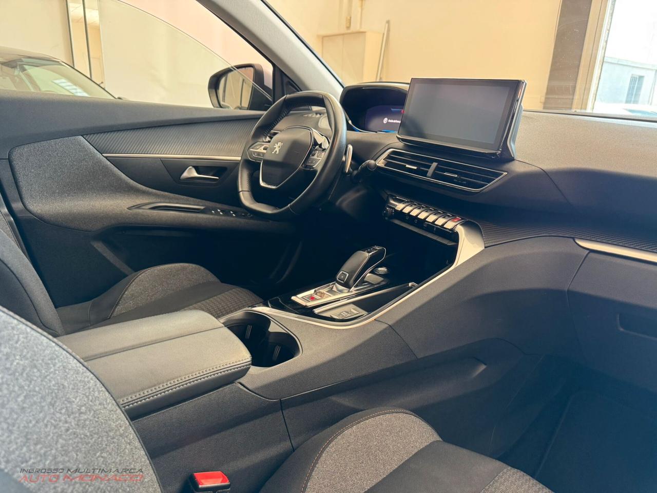 Peugeot 3008 BlueHDi 130cv EAT8 Active 2021
