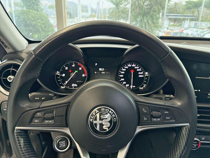 Alfa Romeo Giulia 2.2 Turbo AT8 150CV Super