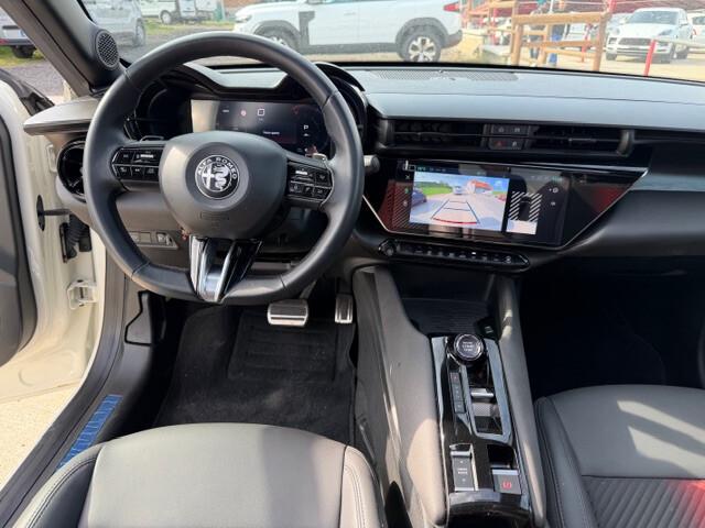Alfa Romeo Junior 1.2 136 CV Hybrid eDCT6 Speciale
