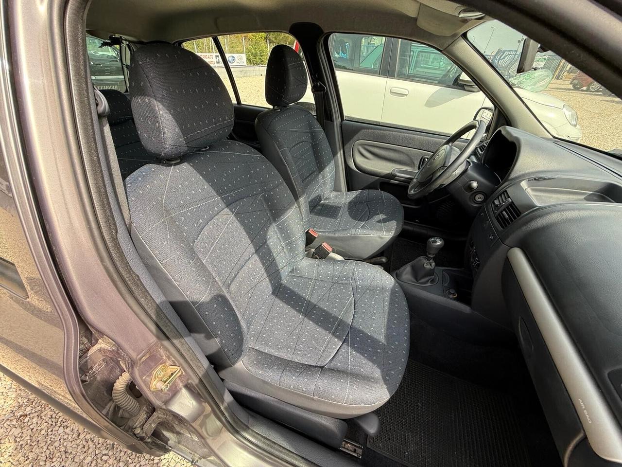 Renault Clio 1.6 16V cat 5 porte Initiale