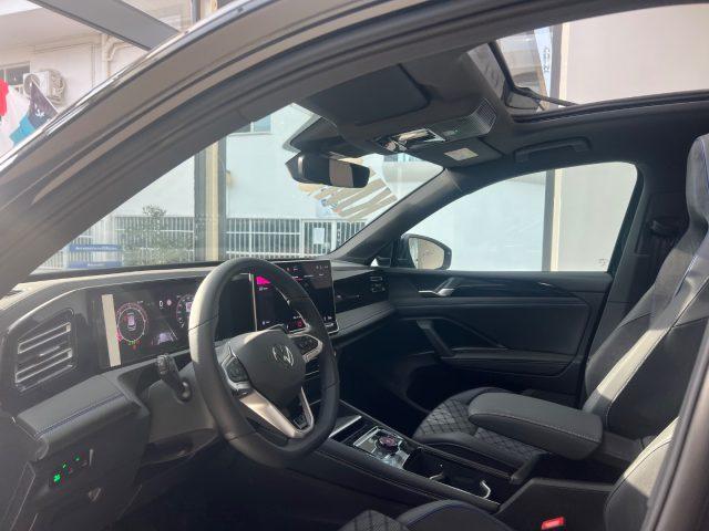 VOLKSWAGEN Tiguan 2.0 TDI 150 CV DSG R-Line Plus da ?519,00 mensili