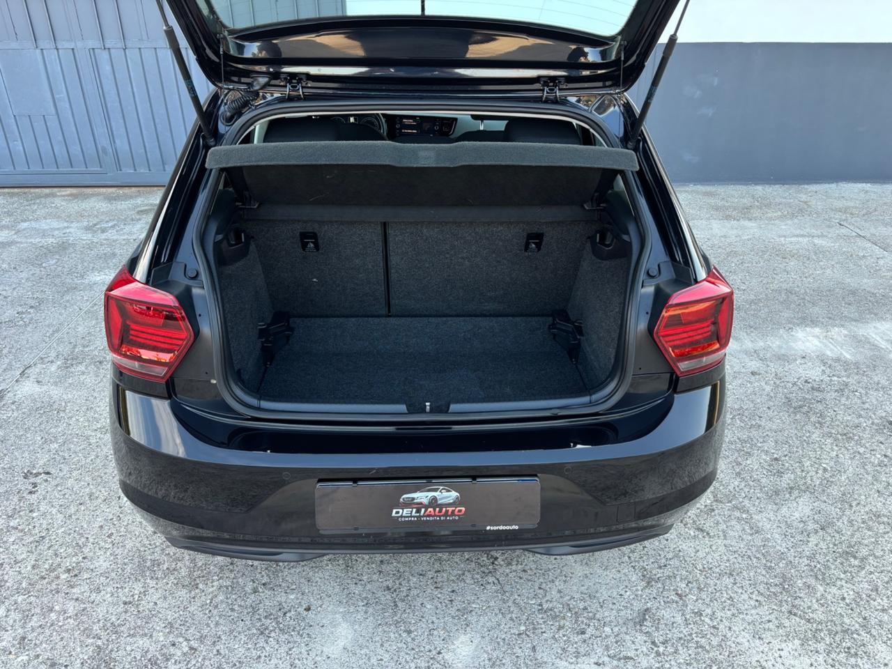 Volkswagen Polo 1.6 TDI. Garanzia. Neopatentati