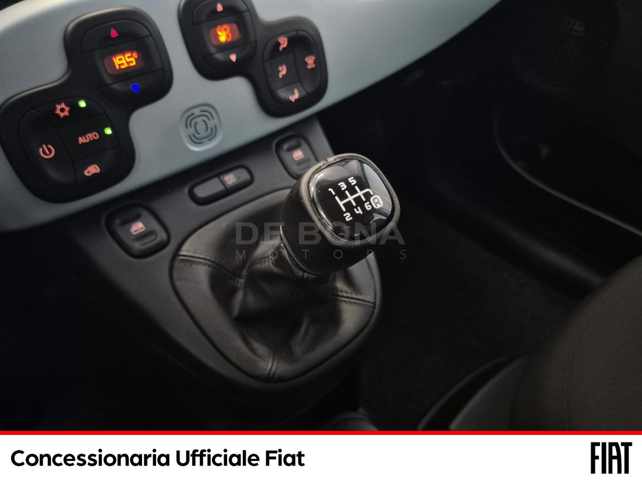 Fiat Panda 1.0 hybrid city cross s&s 70cv
