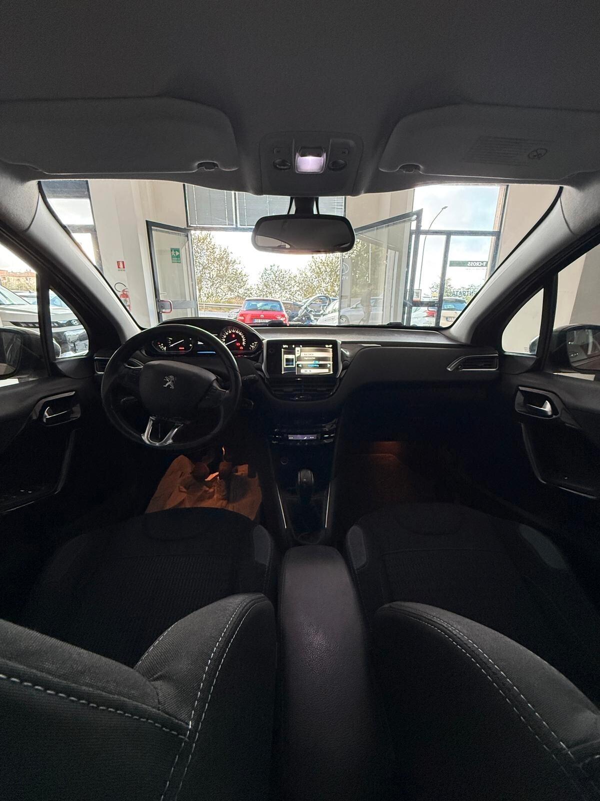 Peugeot 208 1.4 HDi 68 CV 5 porte Allure