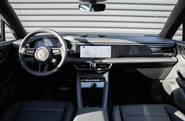 PORSCHE Macan EV 4S "CON VINCOLO FINANZIAMENTO IN SEDE"