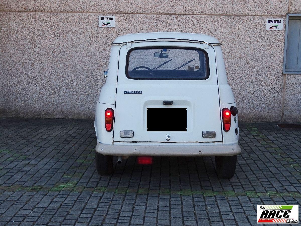 RENAULT - 4 - TL