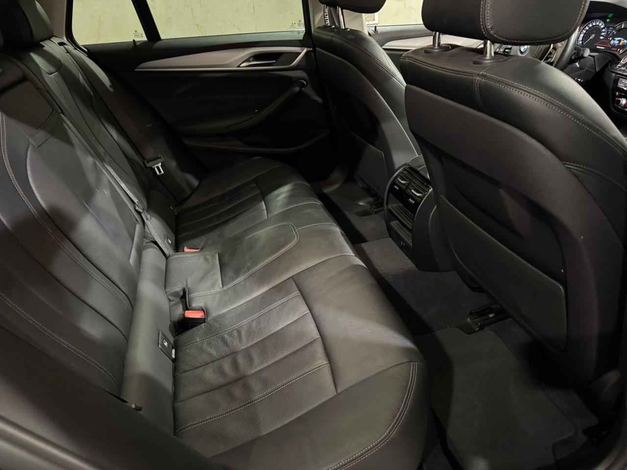 Bmw 520 520xdrive Touring Luxury