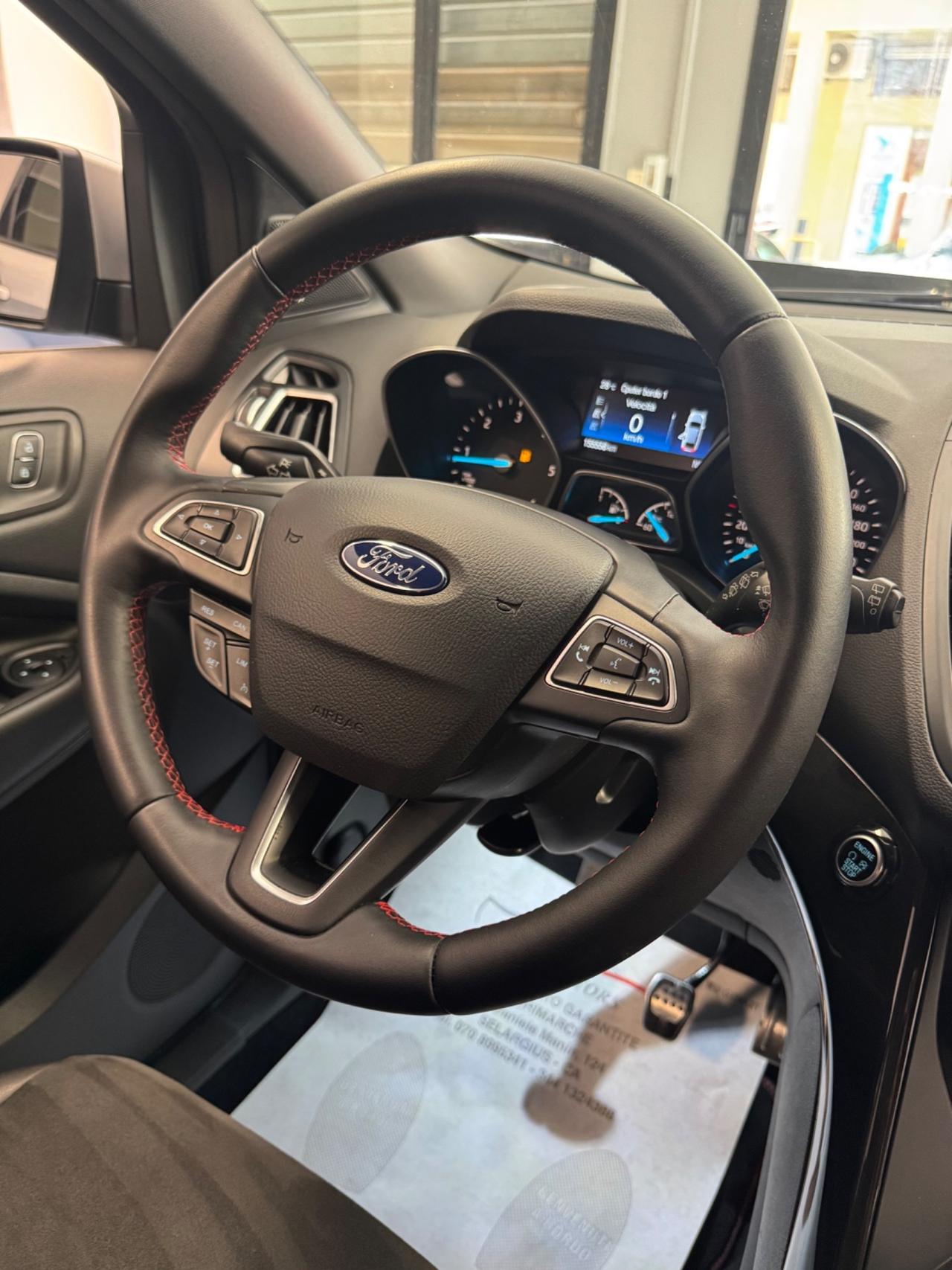 Ford Kuga 1.5 TDCI 120 CV 2WD ST-Line