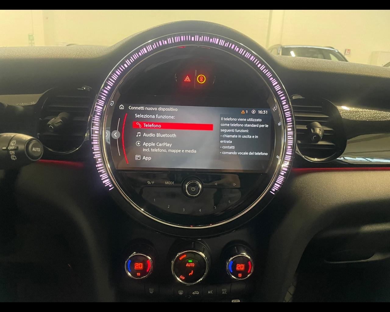 MINI Mini 5 porte (F55) - Mini 1.5 Cooper Yours 5 porte