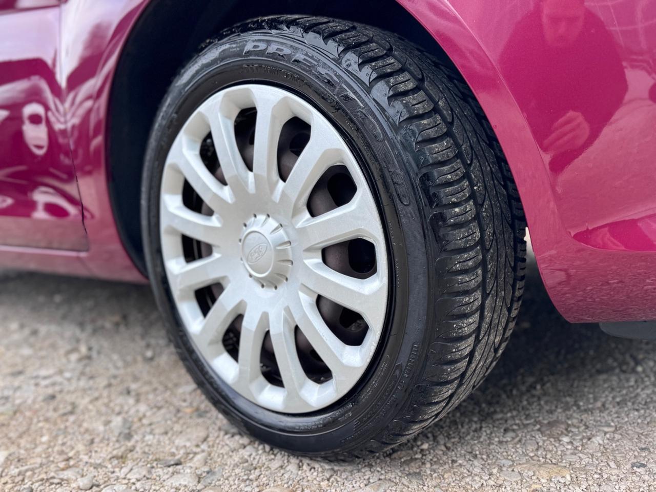 Ford Fiesta 1.2 Benzina 82cv Neopatentati 2009