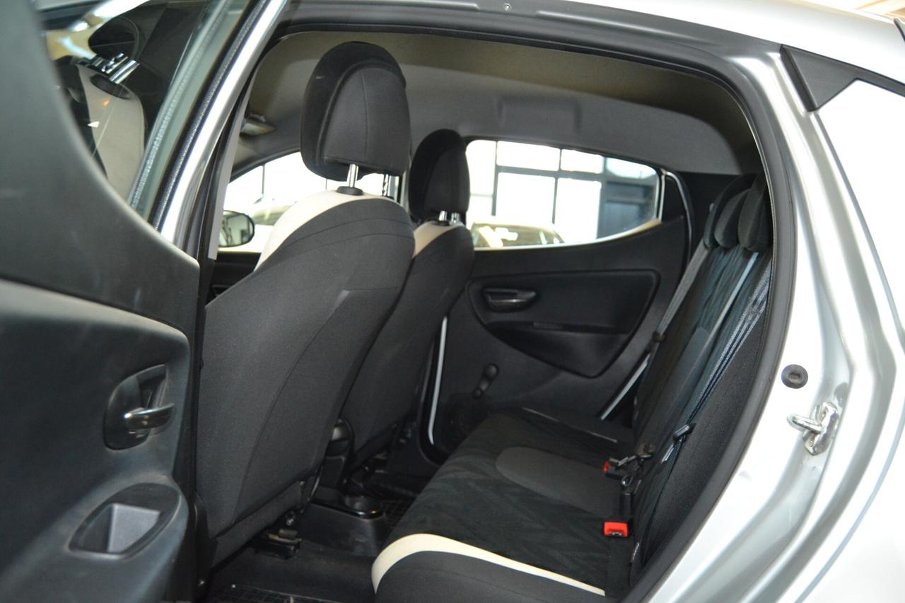 Lancia Ypsilon 1.2 69 CV 5 porte GPL Ecochic Gold
